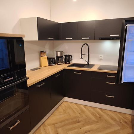 Luksusowy Apartament, Duzy Parking, Zameldowanie 24H, Fv, Ekspres, Xbox, Klimatyzacja, Dwie Sypialnie, Kuchnia I Salon, Samo Centrum Miasta, Старогард-Гданьский Экстерьер фото